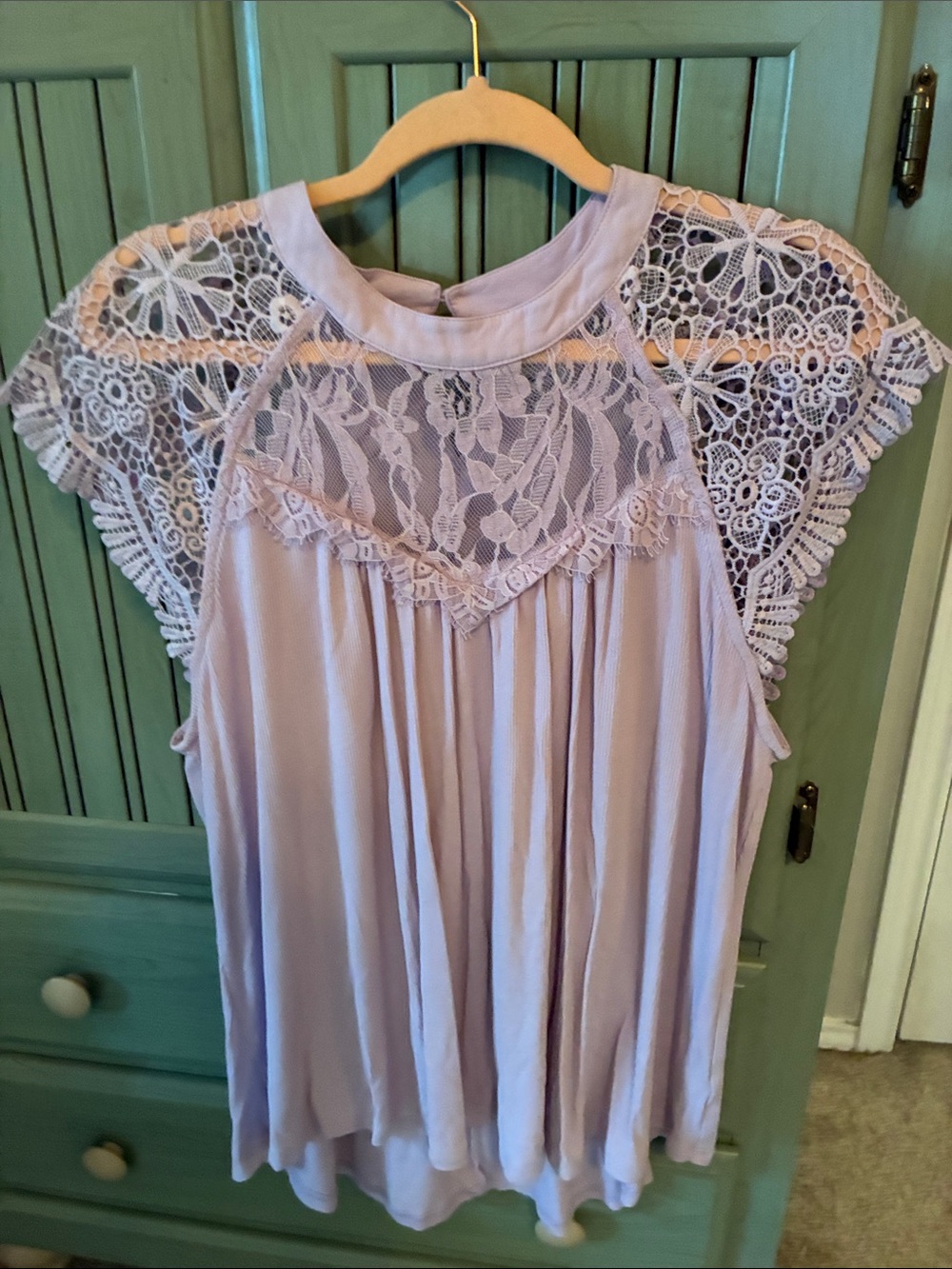 white birch Lavender Lace Yoke Sleeveless Blouse